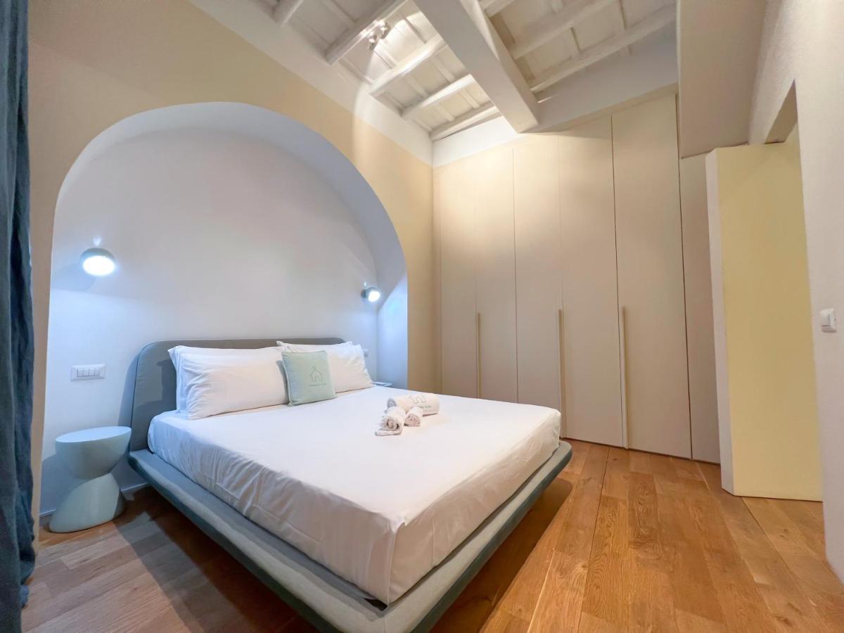 Luxury House & Secret Garden - Strategic Location, 100M To Metro B Apartment Roma Exterior foto