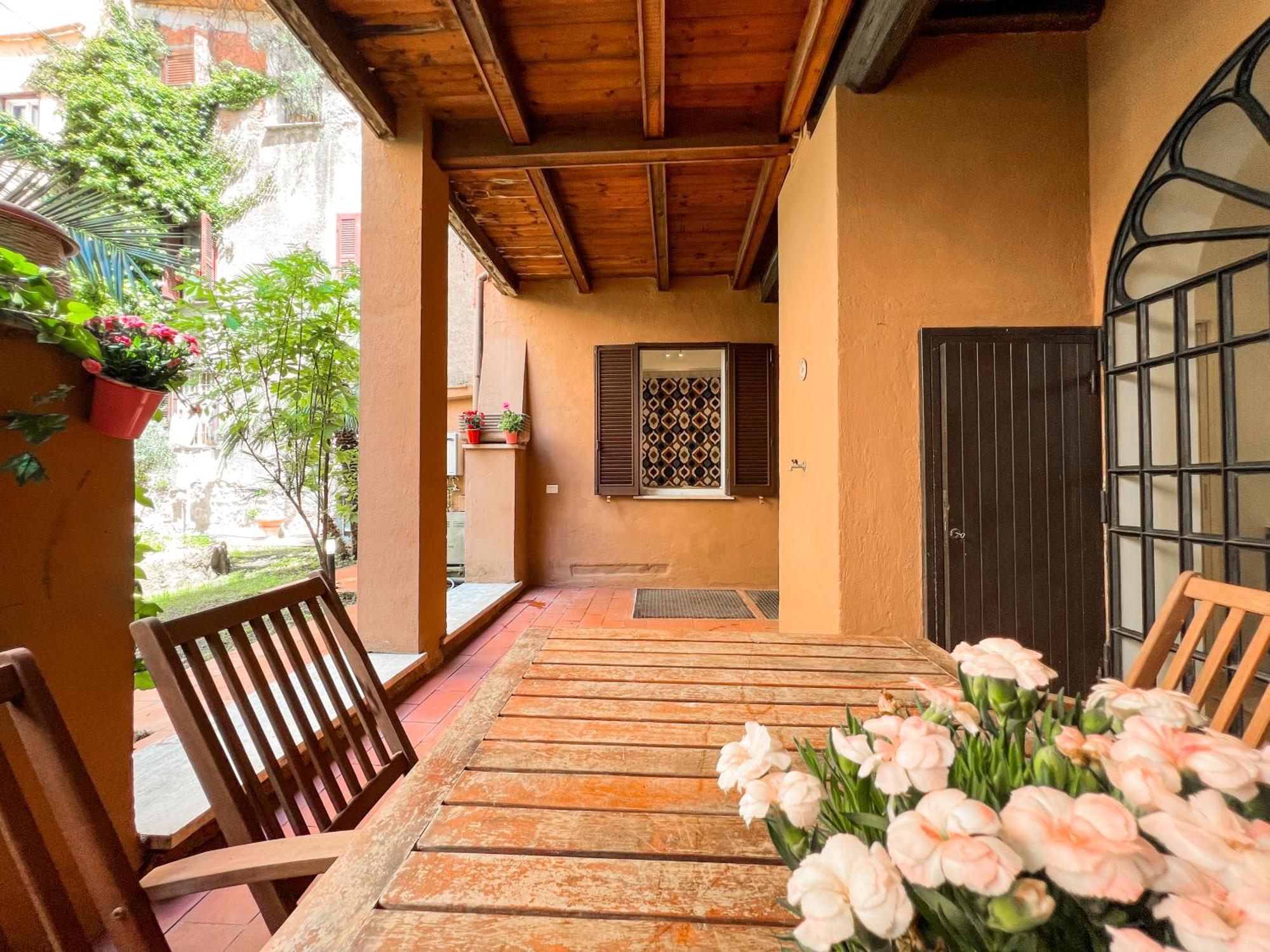 Luxury House & Secret Garden - Strategic Location, 100M To Metro B Apartment Roma Exterior foto